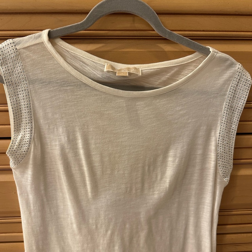Silver studded detail cap sleeve tee